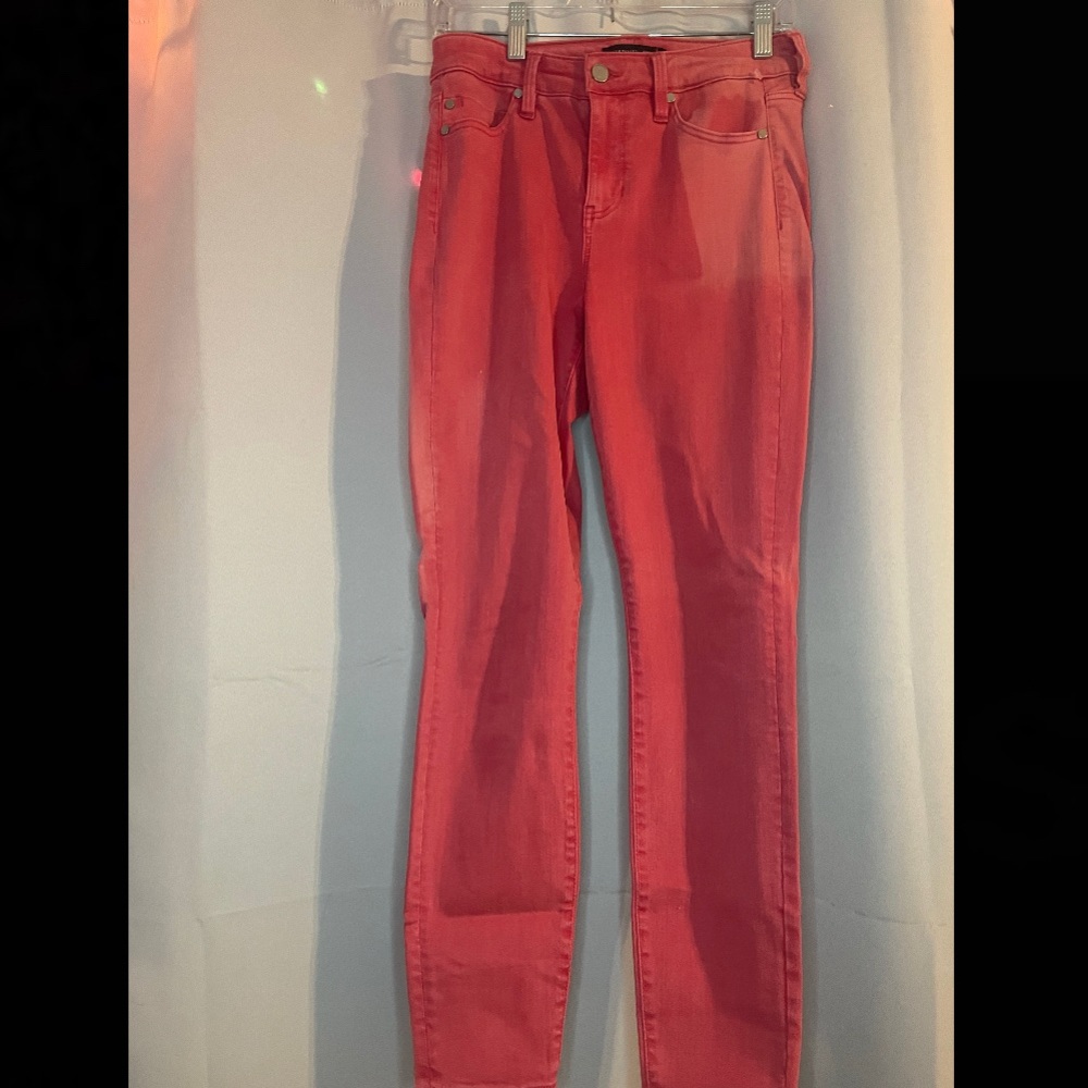 Pink skinny jeans